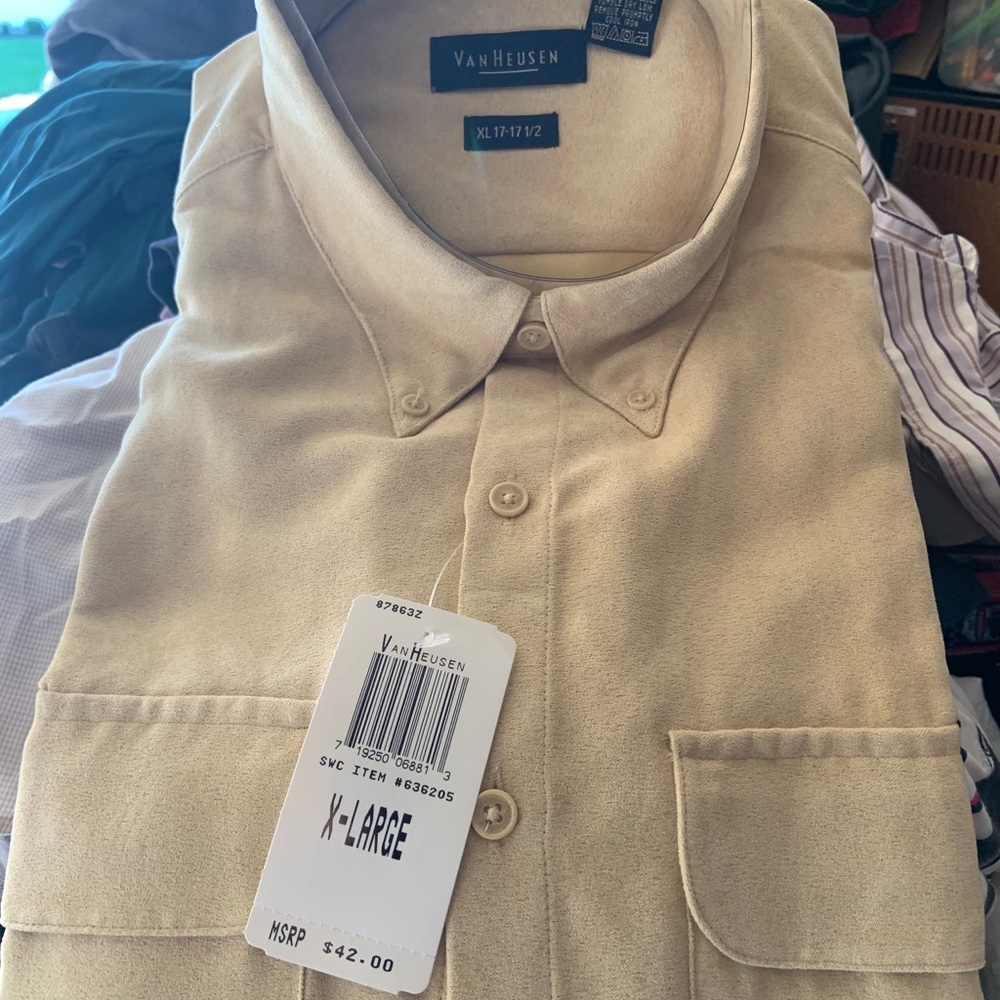 Men’s Van Heusen Shirt